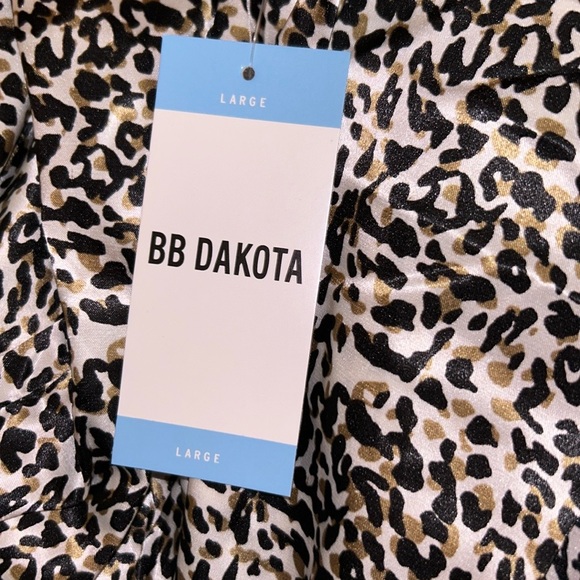 NWT B.B.Dakota animal print l/s top& short 2piece pj set , 1 issue. See below - Picture 3 of 4